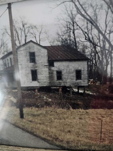 Building Raising in Saint Charles